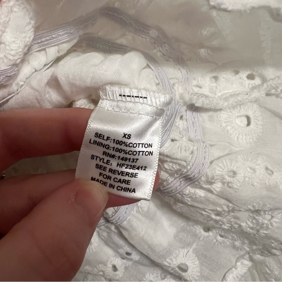 {Altar’d State} White Eyelet Off-the-shoulder cropped top - Picture 9 of 10